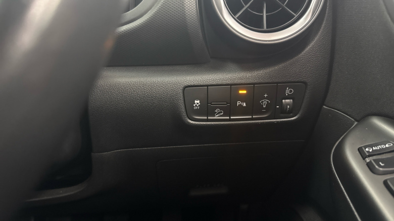 Hyundai Kona 1.0 TGDi 48V MHEV Premium 5dr Petrol Hatchback